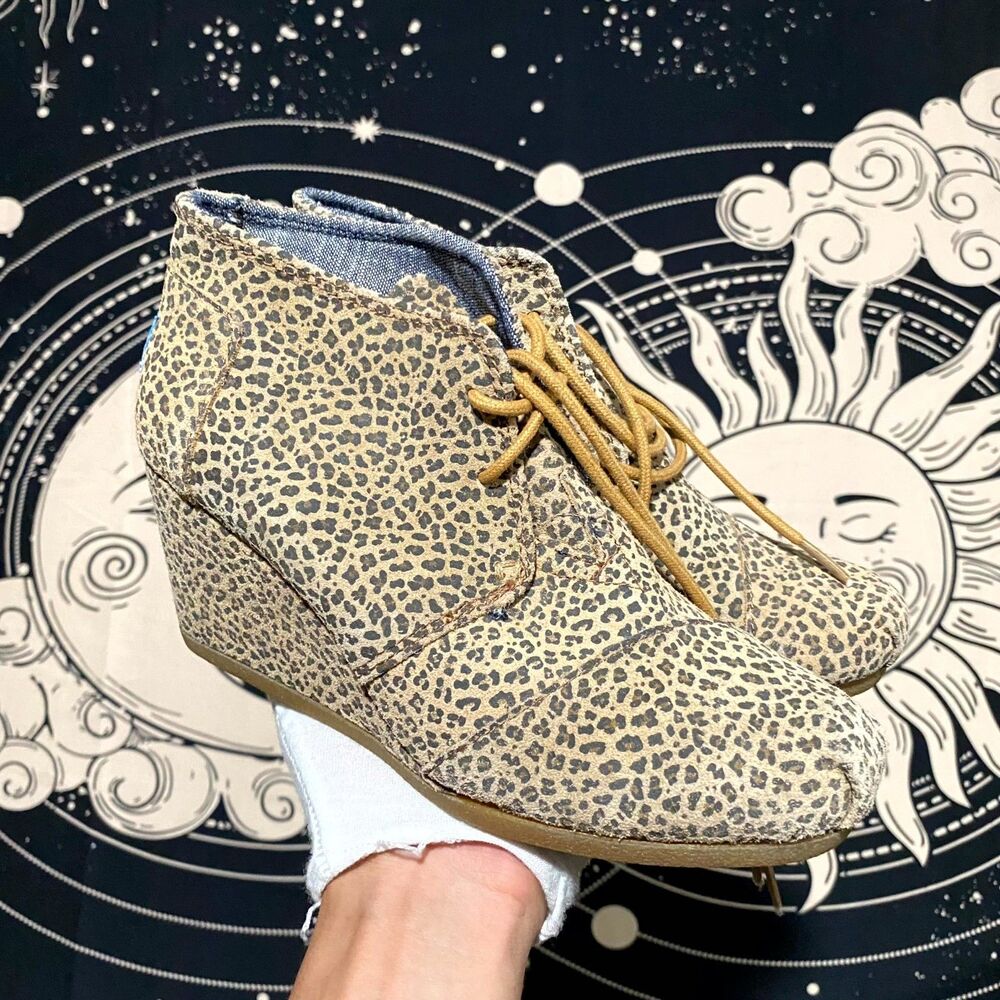 Toms Desert 300513 Ankle Bootie Boot Women's 6 Brown Leopard Suede Wedge Heel